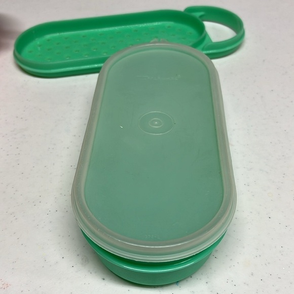 Tupperware Grater - Picture 2 of 4